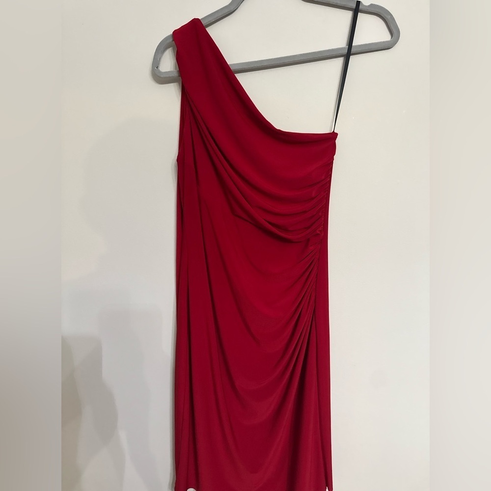 BETSY & ADAM. red One-Shoulder Cocktail Dress Size 8
